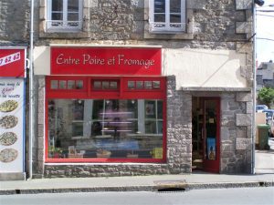 Agencement d’un magasin de vente de fromages à DINAN